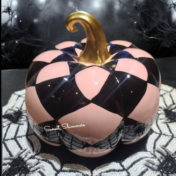 Mackenzie Style Pink & Black Harlaquin Ceramic Pumpkin Fall Halloween Decor New - Picture 1 of 7